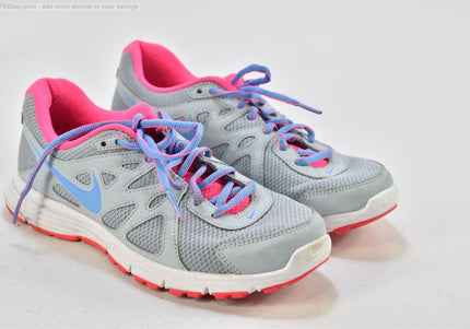 Nike Revolution Damen Sportschuhe Sneaker  EUR 38 Nr. 25-O 394