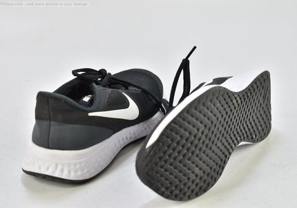 Nike Revolution Damen Sportschuhe Sneaker  EUR 38 Nr. 25-P 671