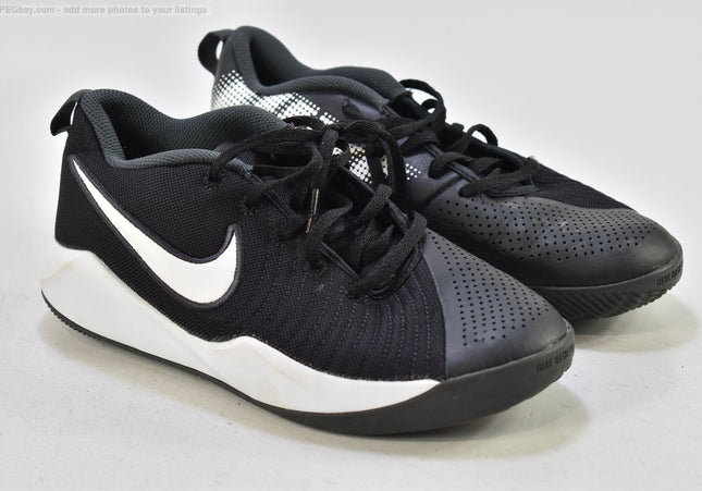 Nike Team Hustle Damen Sportschuhe Sneaker  EUR 39 Nr. 25-T 203