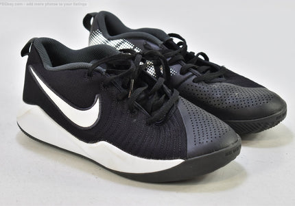 Nike Team Hustle Damen Sportschuhe Sneaker  EUR 39 Nr. 25-T 203