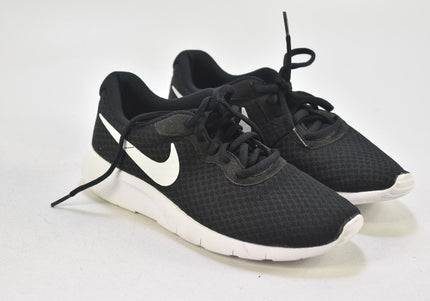 Nike Tanjun Damen Sportschuhe Sneaker  EUR 38 Nr. 24-O 22