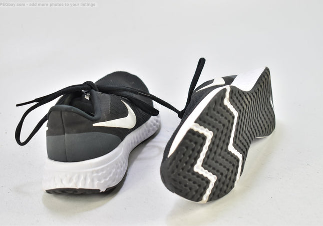 Nike Revolution Damen Sportschuhe Sneaker  EUR 40 Nr. 25-P 1557