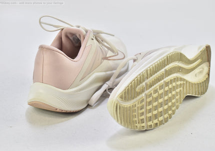 Nike Quest Damen Sportschuhe Sneaker  EUR 40 Nr. 26-J 384