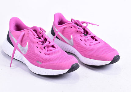 Nike Revolution Damen Sportschuhe Sneaker  EUR 36 Nr. 24-Y 4551