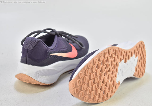Nike Revolution 7 Damen Sportschuhe Sneaker  Gr.38 Nr. 26-T 435