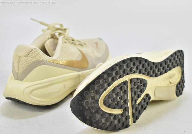 Nike Revolution 8 Damen Sportschuhe Sneaker  Gr.40 Nr. 26-T 437