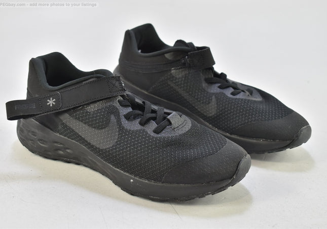 Nike Revolution Damen Sportschuhe Sneaker  EUR 39 Nr. 26-Y 841
