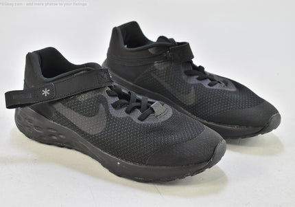 Nike Revolution Damen Sportschuhe Sneaker  EUR 39 Nr. 26-Y 841