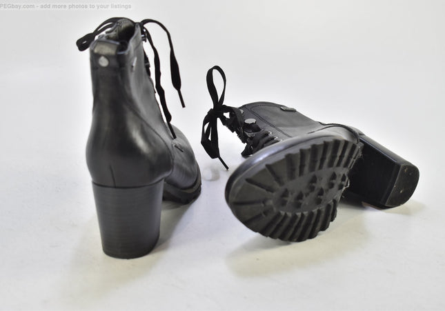 Tamaris  Damen Stiefelette Boots  Gr. 39 Nr. 26-B 2992