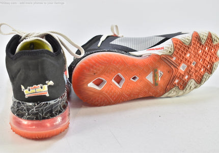 Nike Lebron Damen Sportschuhe Sneaker  EUR 39 Nr. 26-Y 843