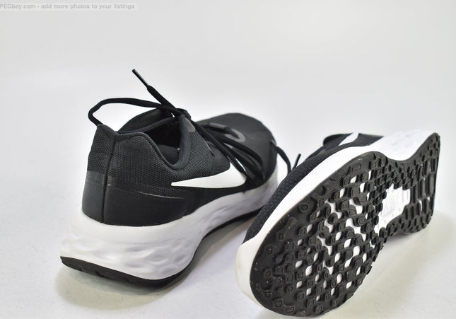 Nike Revolution Herren Sportschuhe Sneaker  EUR 47,5 Nr. 26-F 394