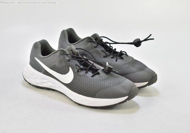 Nike Revolution Damen Sportschuhe Sneaker  EUR 39 Nr. 26-Z 1638