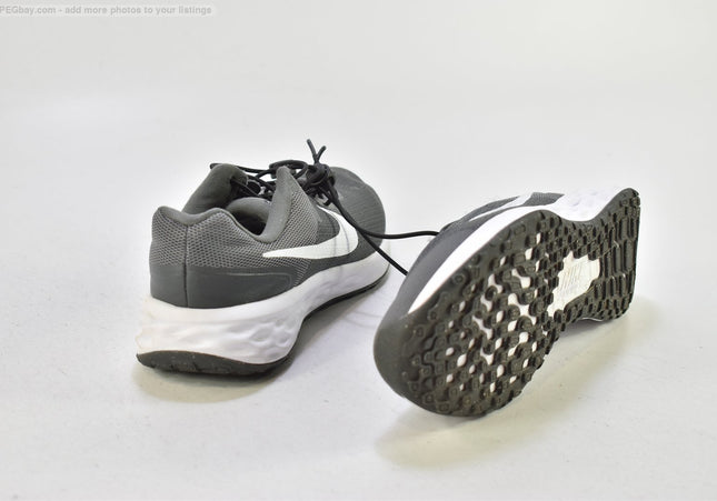 Nike Revolution Damen Sportschuhe Sneaker  EUR 39 Nr. 26-Z 1638