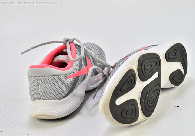 Nike Revolution Damen Sportschuhe Sneaker  EUR 39 Nr. 25-Z 372