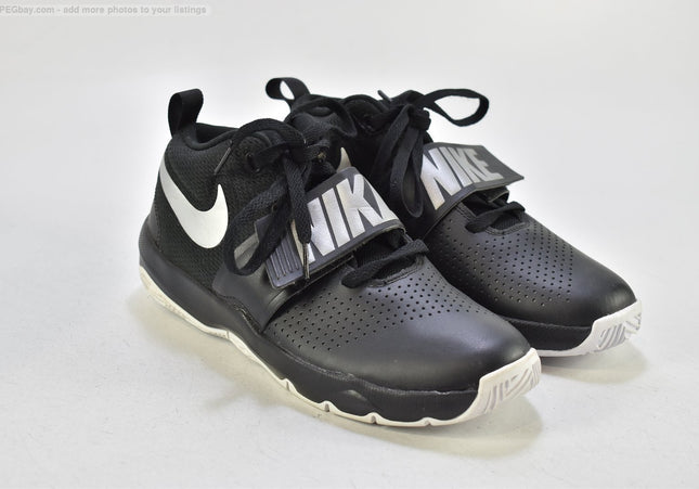 Nike Team Hustle Herren Sportschuhe Sneaker  EUR 40 Nr. 26-F 407