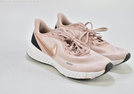 Nike Revolution Damen Sportschuhe Sneaker  EUR 40 Nr. 25-X 546