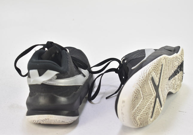 Nike Team Hustle Damen Sportschuhe Sneaker EUR 37,5 Nr. 24-O 788-Schuh-Gebraucht-secondhand