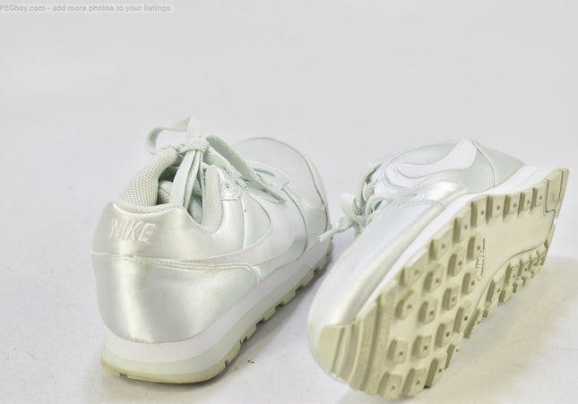 Nike MD Runner 2 Damen Sportschuhe Sneaker EUR 37,5 Nr. 25-U 2784-second hand-gebrauchte Schuhe-SchuhGebraucht