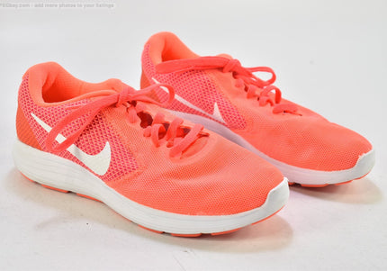 Nike Revolution Damen Sportschuhe Sneaker  EUR 41 Nr. 26-M 681