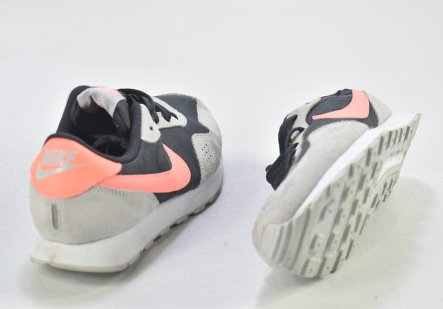 Nike MD Valiant Damen Sportschuhe Sneaker EUR 38,5 Nr. 24-T 1689-Schuh-Gebraucht-secondhand