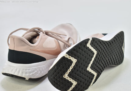 Nike Revolution Damen Sportschuhe Sneaker  EUR 42 Nr. 25-O 225
