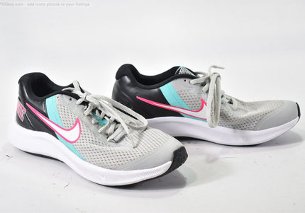 Nike Star Runner Damen Sportschuhe Sneaker  Gr. 38 Nr. 26-T 1342