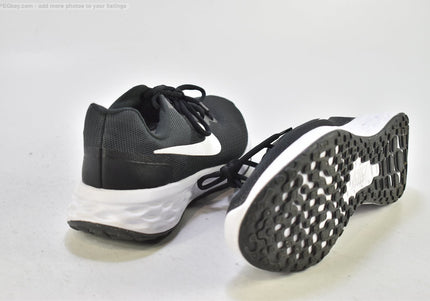 Nike Revolution Damen Sportschuhe Sneaker  Gr. 41 Nr. 26-T 504