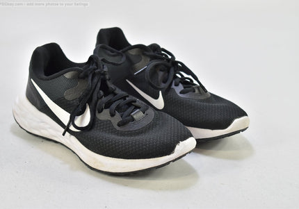 Nike Revolution Damen Sportschuhe Sneaker  EUR 37,5 Nr. 25-O 501