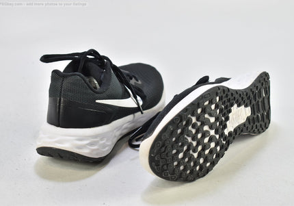 Nike Revolution Damen Sportschuhe Sneaker  EUR 37,5 Nr. 25-O 501