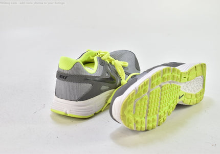 Nike Revolution Damen Sportschuhe Sneaker  EUR 39 Nr. 26-Z 2098