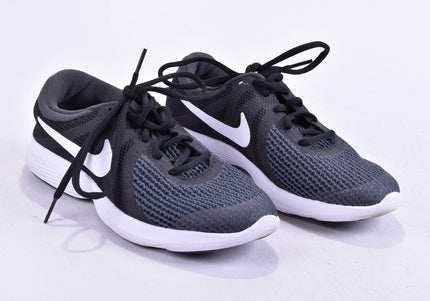 Nike Revolution Damen Sportschuhe Sneaker EUR 37,5 Nr. 24-P 323-Schuh-Gebraucht-secondhand