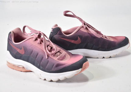 Nike  Air Max Invigor  Damen Sportschuhe Sneaker  EUR 38 Nr. 26-F 1649