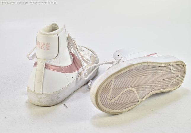 Nike Blazer Damen Sportschuhe Sneaker  Gr. 38 Nr. 26-U 1884