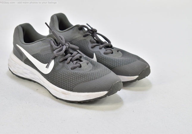 Nike Revolution Damen Sportschuhe Sneaker  EUR 39 Nr. 25-O 522