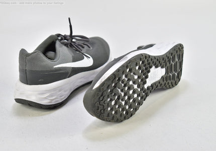 Nike Revolution Damen Sportschuhe Sneaker  EUR 39 Nr. 25-O 522