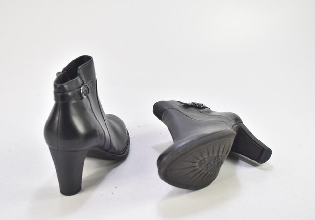 s.Oliver Damen Stiefelette Boots SL 24cm Nr. 24-B 1586-Schuh-Gebraucht-secondhand