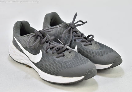 Nike Revolution Damen Sportschuhe Sneaker EUR 38,5 Nr. 25-P 153-SchuhGebraucht
