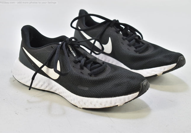 Nike Revolution Damen Sportschuhe Sneaker  EUR 40,5 Nr. 26-U 36
