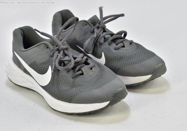 Nike Revolution Damen Sportschuhe Sneaker  EUR 37,5 Nr. 25-Z 1119