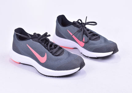 Nike Runallday Damen Sportschuhe Sneaker EUR 38 Nr. 23-A 248-Schuh-Gebraucht-secondhand