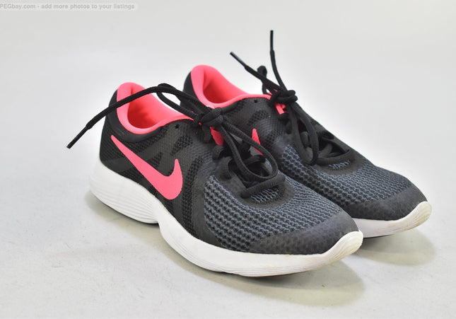 Nike Revolution 4 Damen Sportschuhe Sneaker  Gr.38,5 Nr. 26-T 240