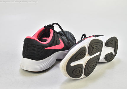 Nike Revolution 4 Damen Sportschuhe Sneaker  Gr.38,5 Nr. 26-T 240