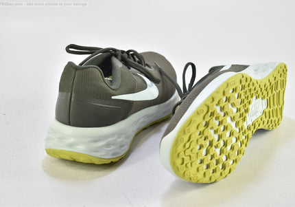 Nike Revolution Herren Sportschuhe Sneaker  EUR 44 Nr. 26-Y 39