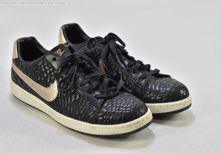 Nike  Tennis Classic Damen Sportschuhe Sneaker  EUR 40 Nr. 25-O 2182
