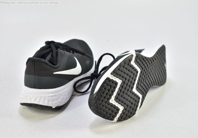 Nike Revolution Damen Sportschuhe Sneaker  EUR 38 Nr. 25-Y 68