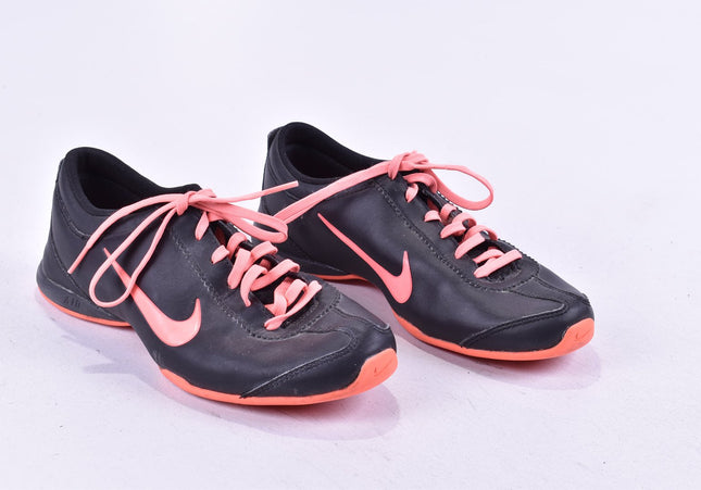 Nike Air Musio Damen Sportschuhe Sneaker EUR 38,5 Nr. 24-M 4023-Schuh-Gebraucht-secondhand