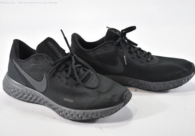 Nike Revolution Herren Sportschuhe Sneaker  EUR 45 Nr. 25-L 192