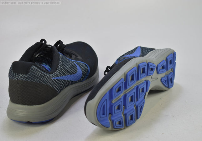 Nike Revolution Herren Sportschuhe Sneaker EUR 44 Nr. 25-Y 2102-SchuhGebraucht