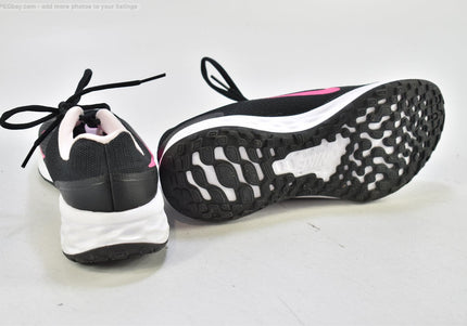 Nike Revolution Damen Sportschuhe Sneaker  EUR 37,5 Nr. 26-M 204