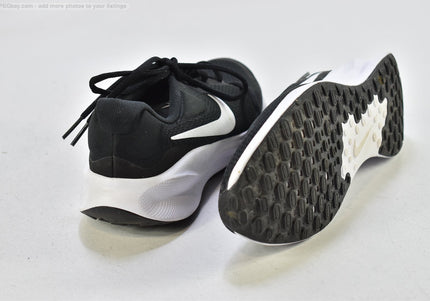 Nike Revolution Damen Sportschuhe Sneaker  EUR 37,5 Nr. 25-T 2828